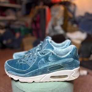 Nike Air Max 90 Blue velvet sneaker womens 8